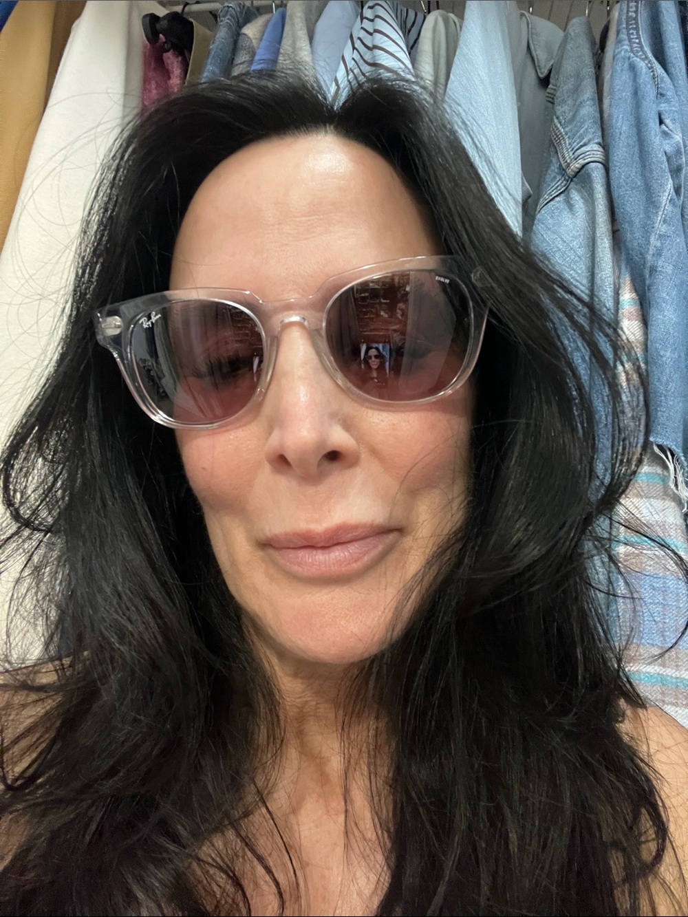 Ray-Ban Clear Frame Sunglasses with Pink lenses - Picture 5 of 6